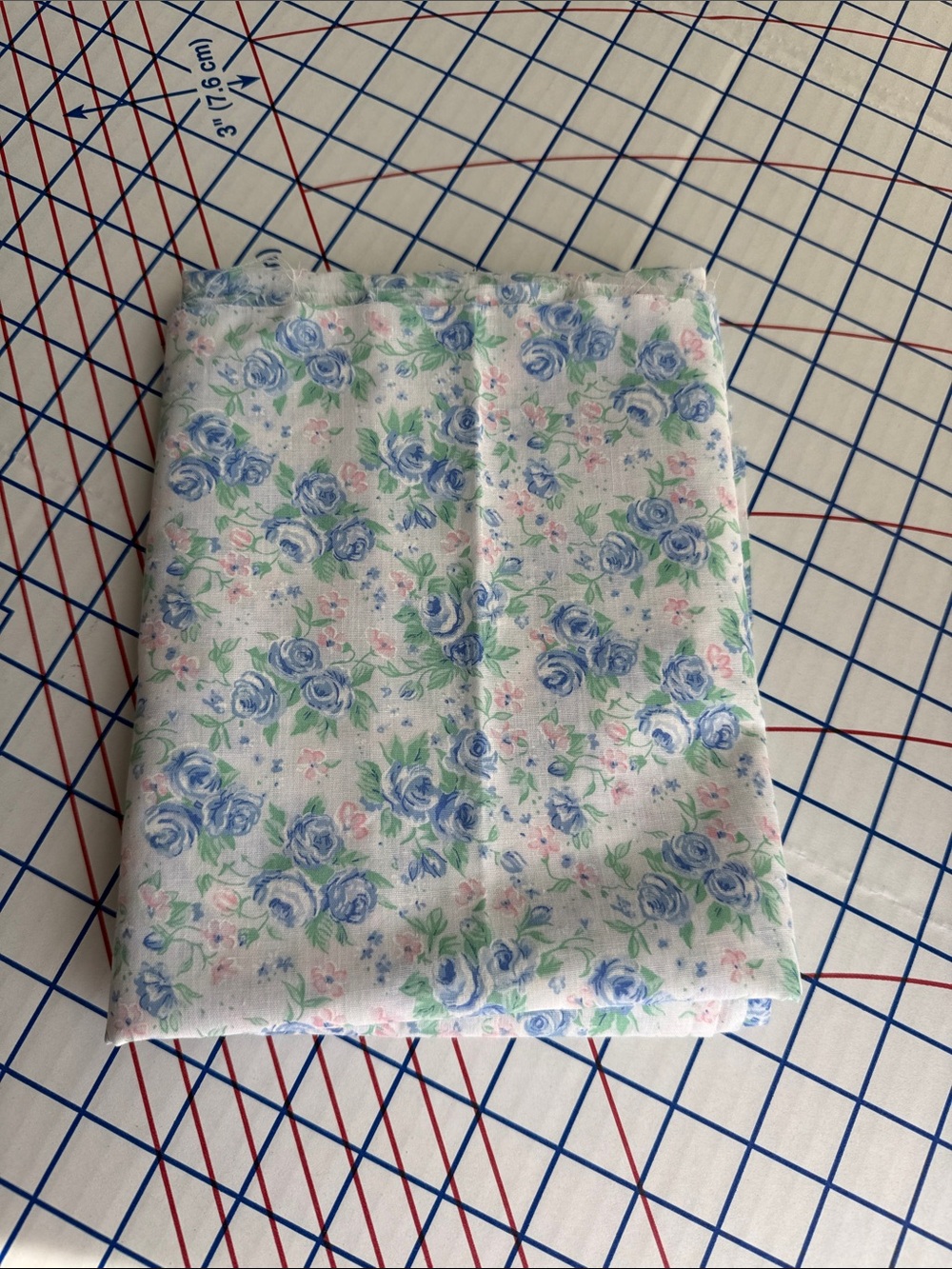 Vintage 1980s Blue Rose Floral Cotton Fabric 1 Yard x 42 Pink Cottage Floral